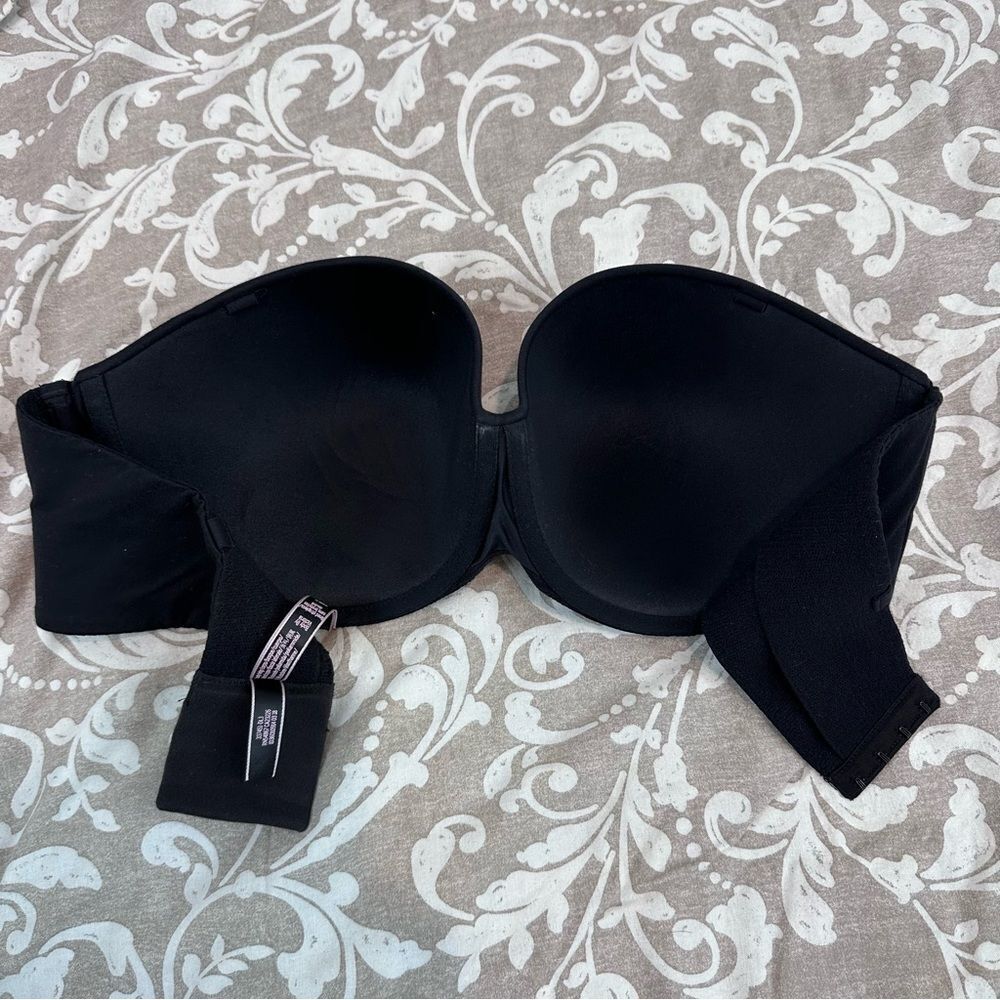 Victoria's Secret Lightly Lined Smooth Strapless Bra in Black Size 38D - Picture 9 of 9